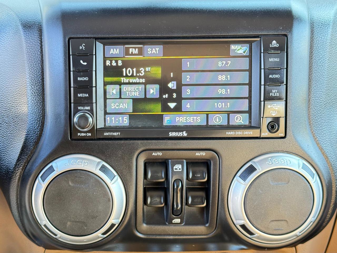Used 2013 Jeep Wrangler Unlimited Sahara w/ Mopar Chrome Edition Group AWD/4WD image 14