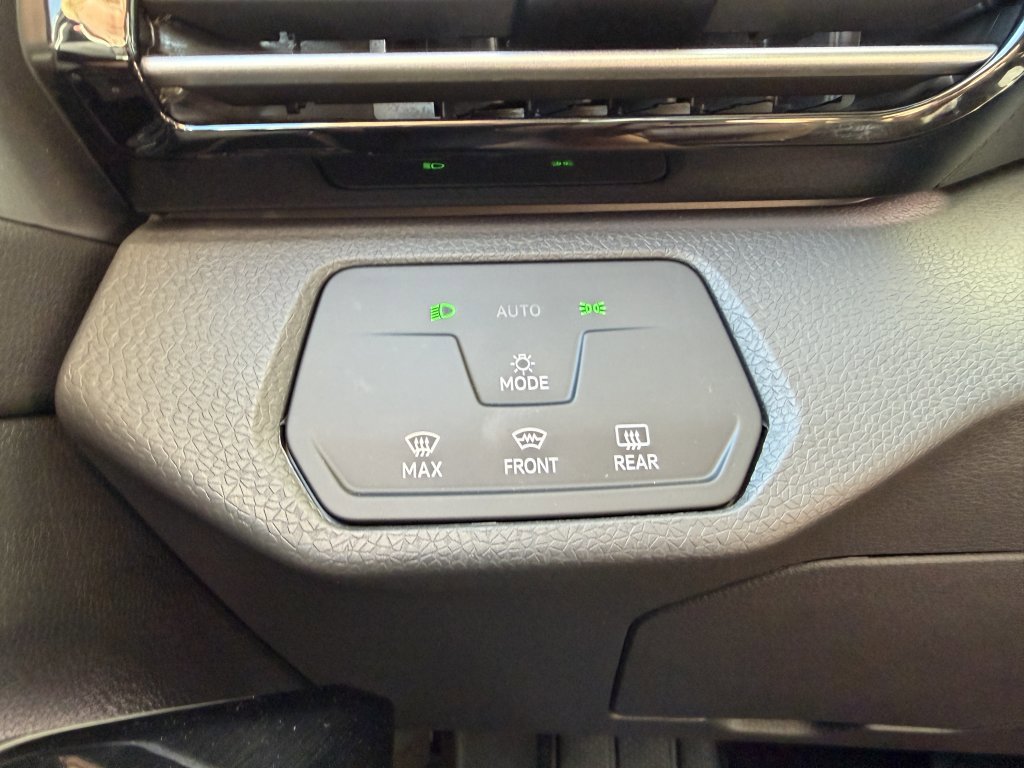 Used 2023 Volkswagen ID.4 Pro image 28