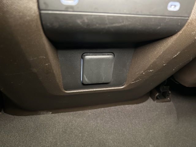 Used 2024 Chevrolet Tahoe Z71 w/ Z71 Off-Road Package AWD/4WD image 56