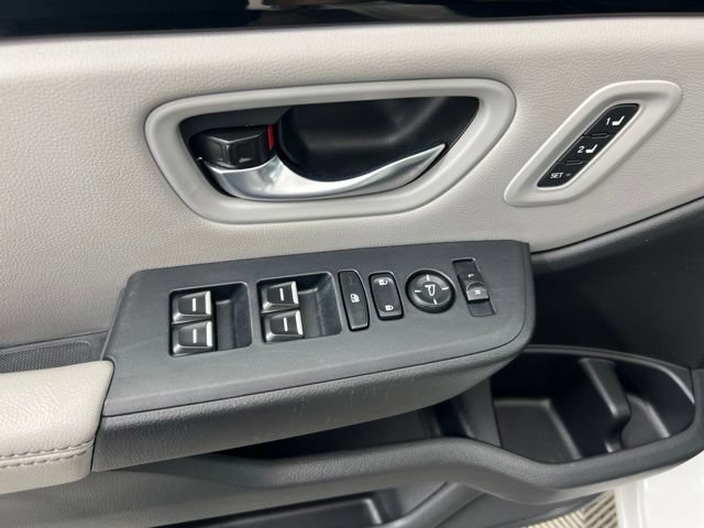 Used 2023 Honda Pilot Touring image 13