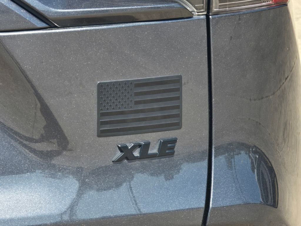 Used 2021 Toyota RAV4 XLE image 25