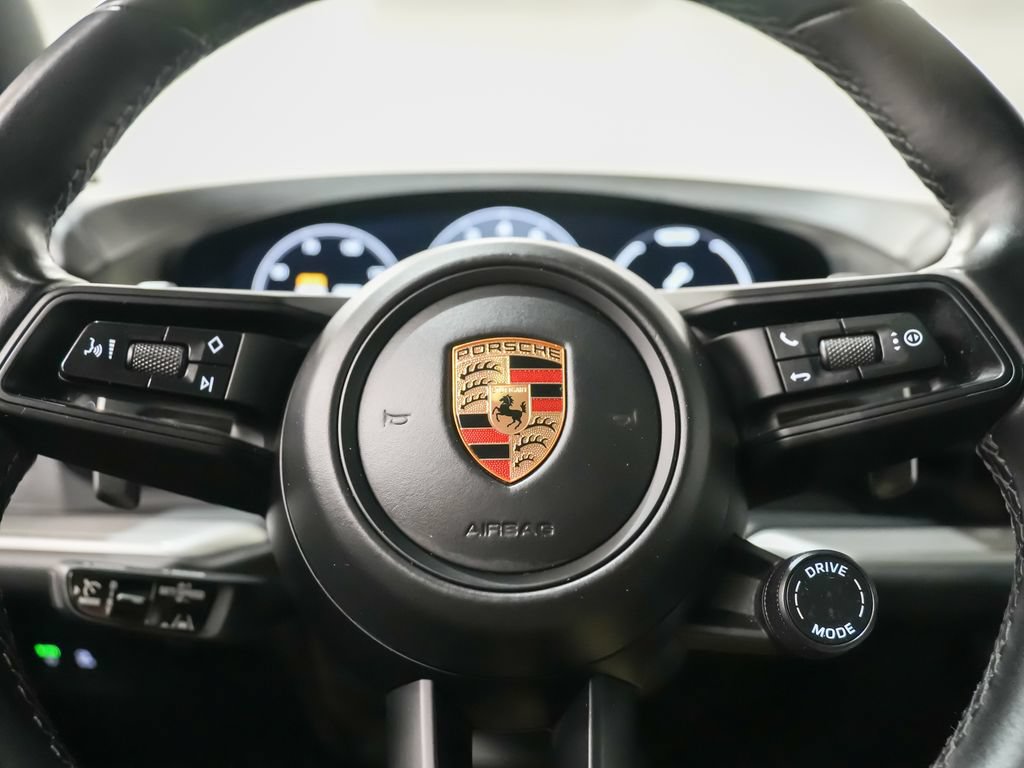 Certified 2024 Porsche Cayenne AWD/4WD image 26