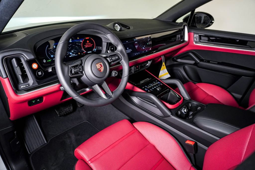 New 2026 Porsche Cayenne Coupe AWD/4WD image 4