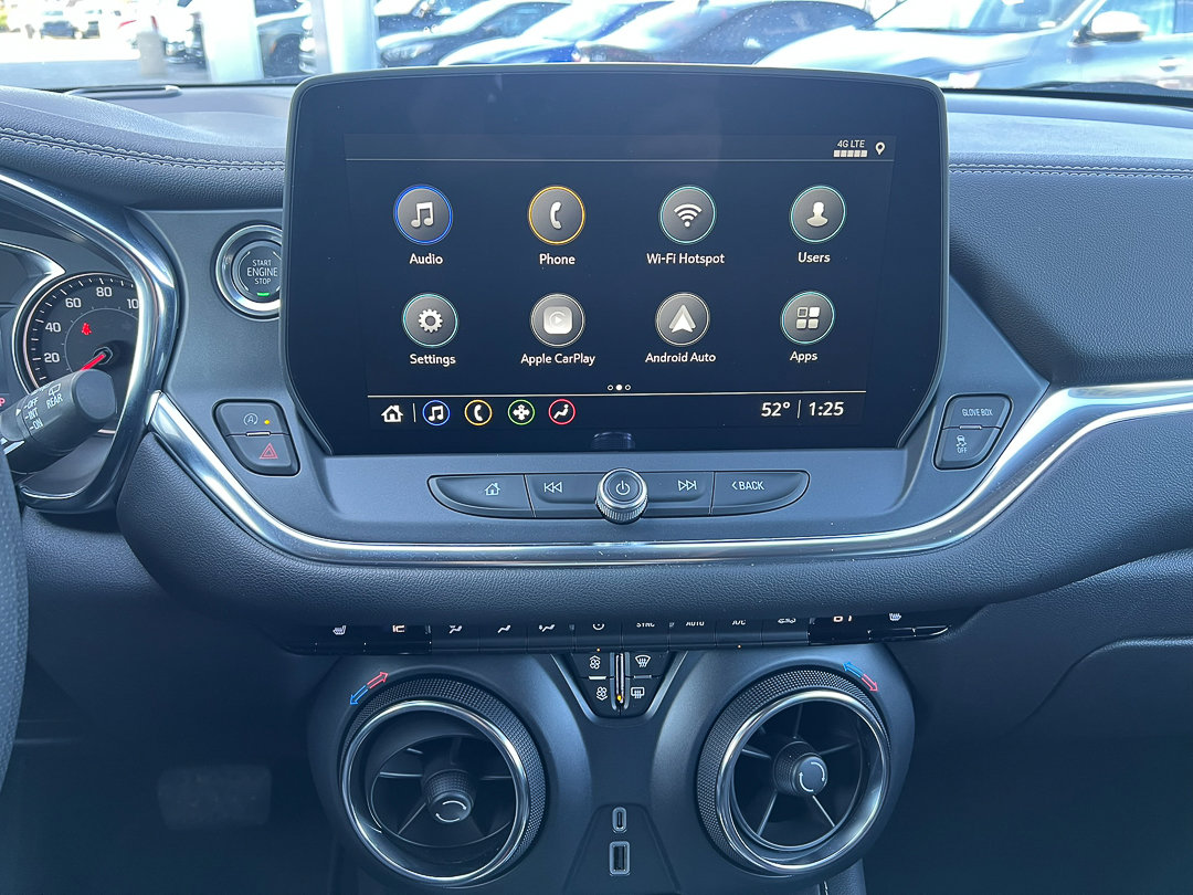 Used 2025 Chevrolet Blazer LT w/ Midnight/Sport Edition image 18