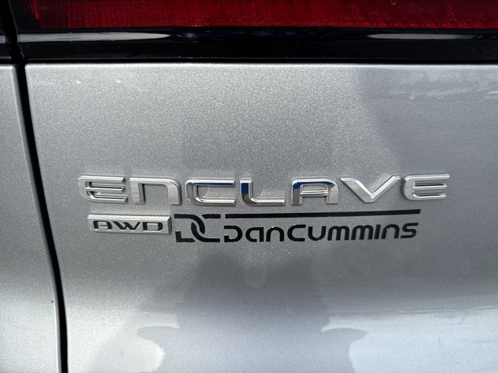 Used 2025 Buick Enclave Preferred AWD/4WD image 27