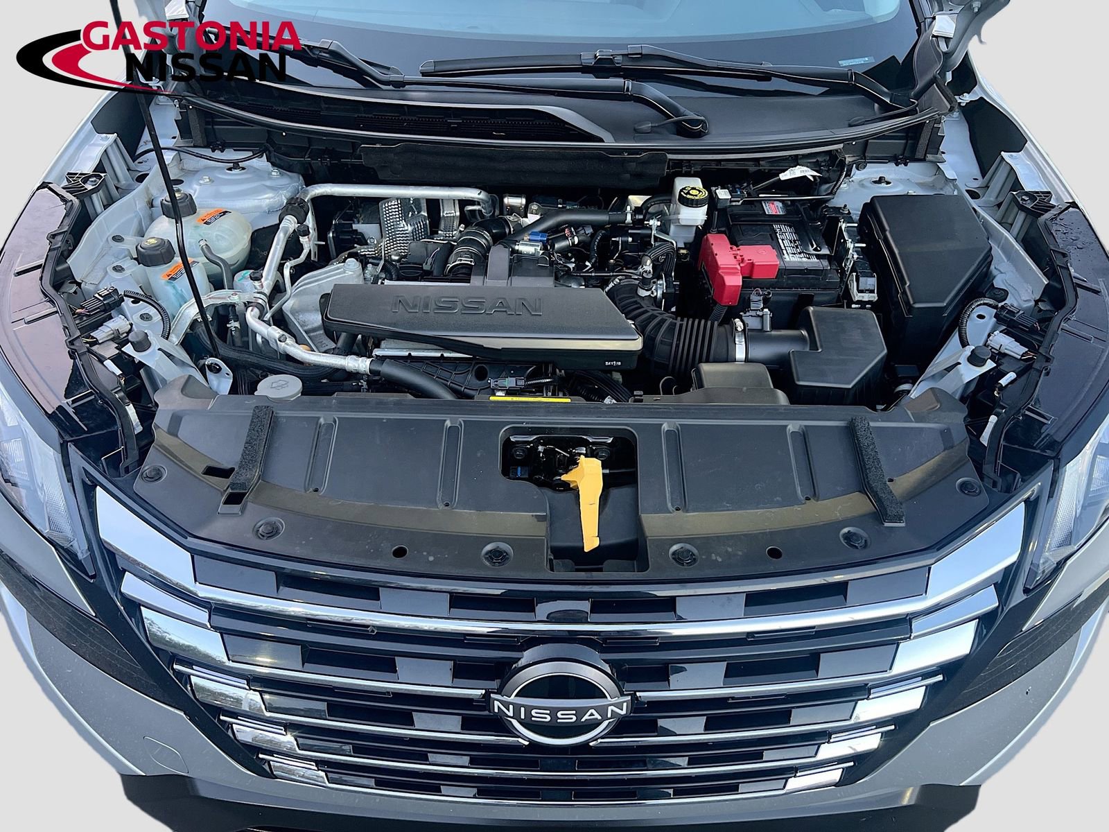 Used 2024 Nissan Rogue S image 37