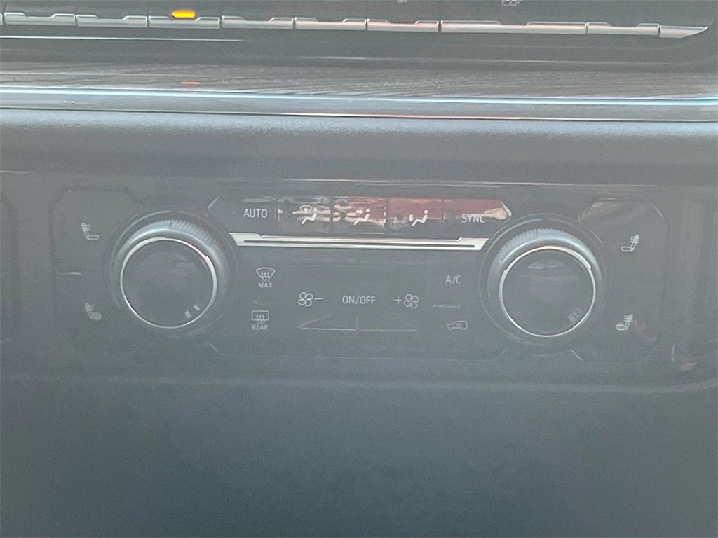 Used 2024 Chevrolet Silverado 1500 RST image 20