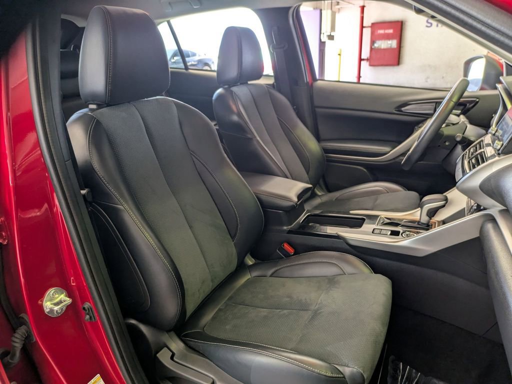 Used 2025 Mitsubishi Eclipse Cross SE AWD/4WD image 28
