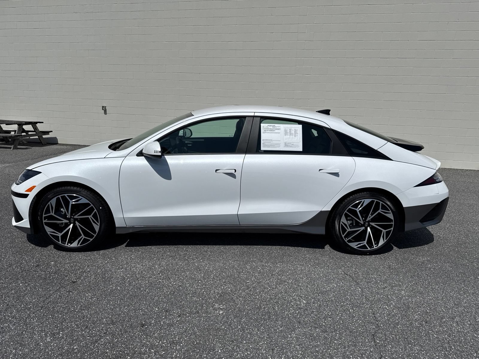 Used 2025 Hyundai Ioniq 6 SEL RWD image 4