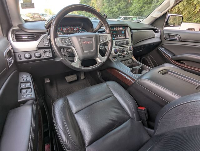 Used 2018 GMC Yukon XL SLT w/ Premium Edition AWD/4WD image 2