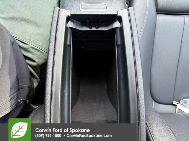 Used 2023 Mercedes-Benz GLB 250 4MATIC image 38