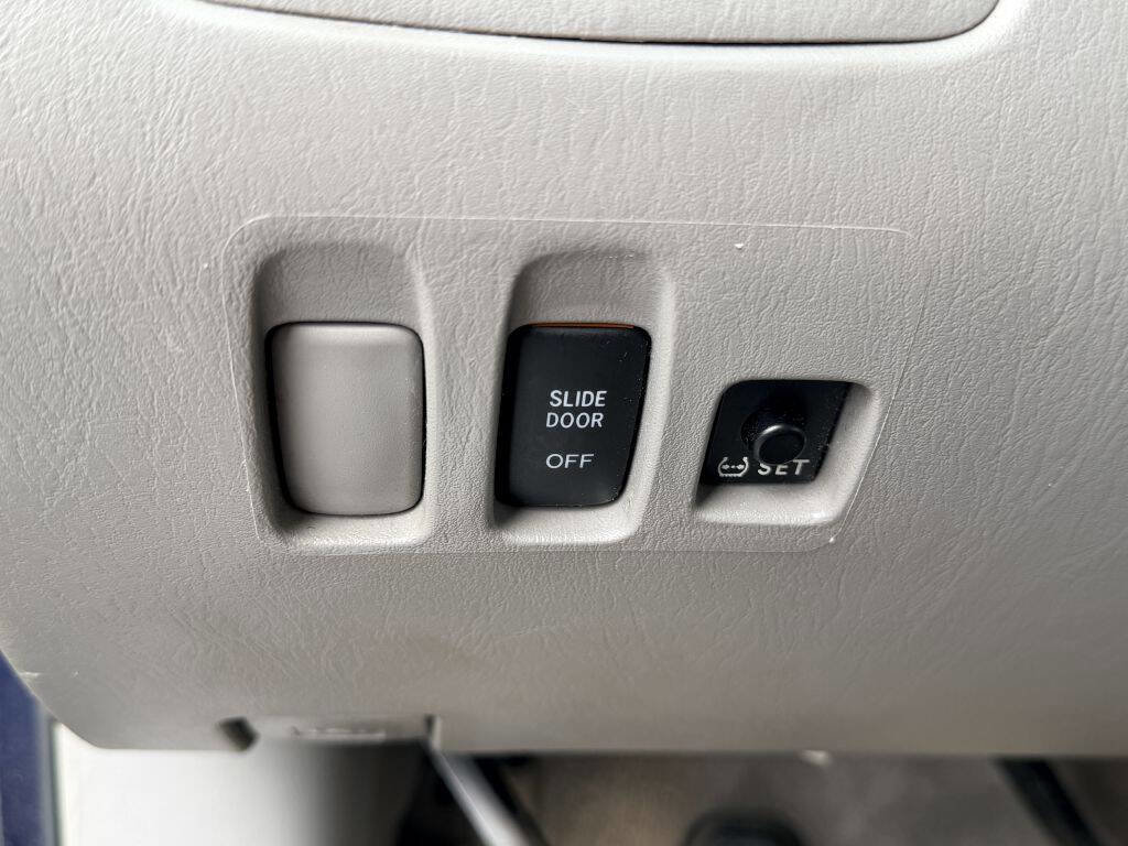 Used 2006 Toyota Sienna CE FWD image 15