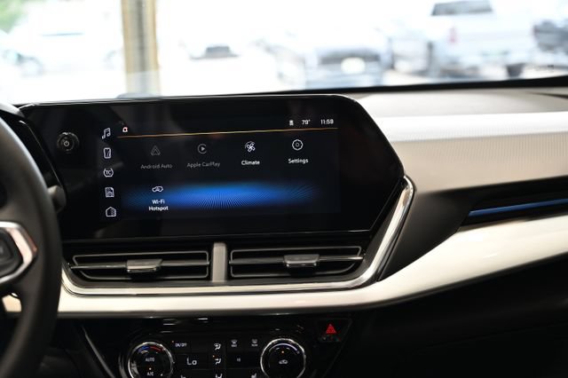 New 2026 Chevrolet Trax LT w/ Sunroof Package FWD image 15