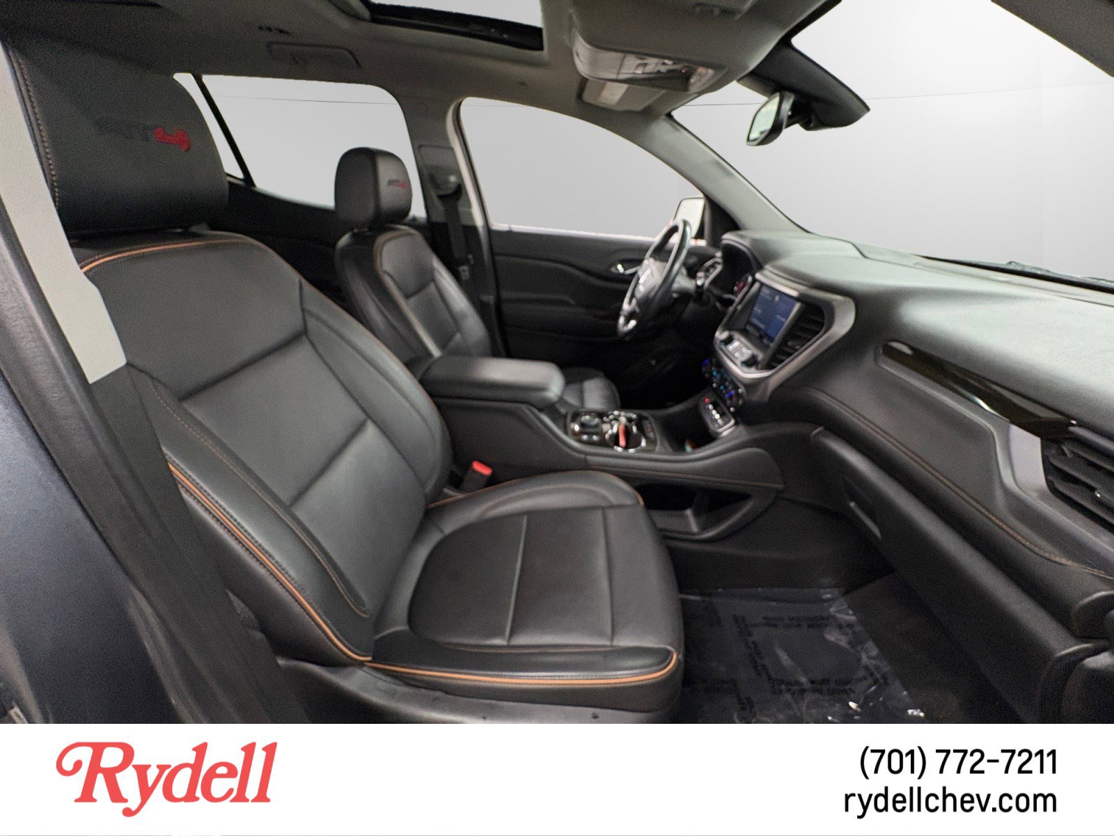Used 2021 GMC Acadia AT4 w/ Technology Package AWD/4WD image 17