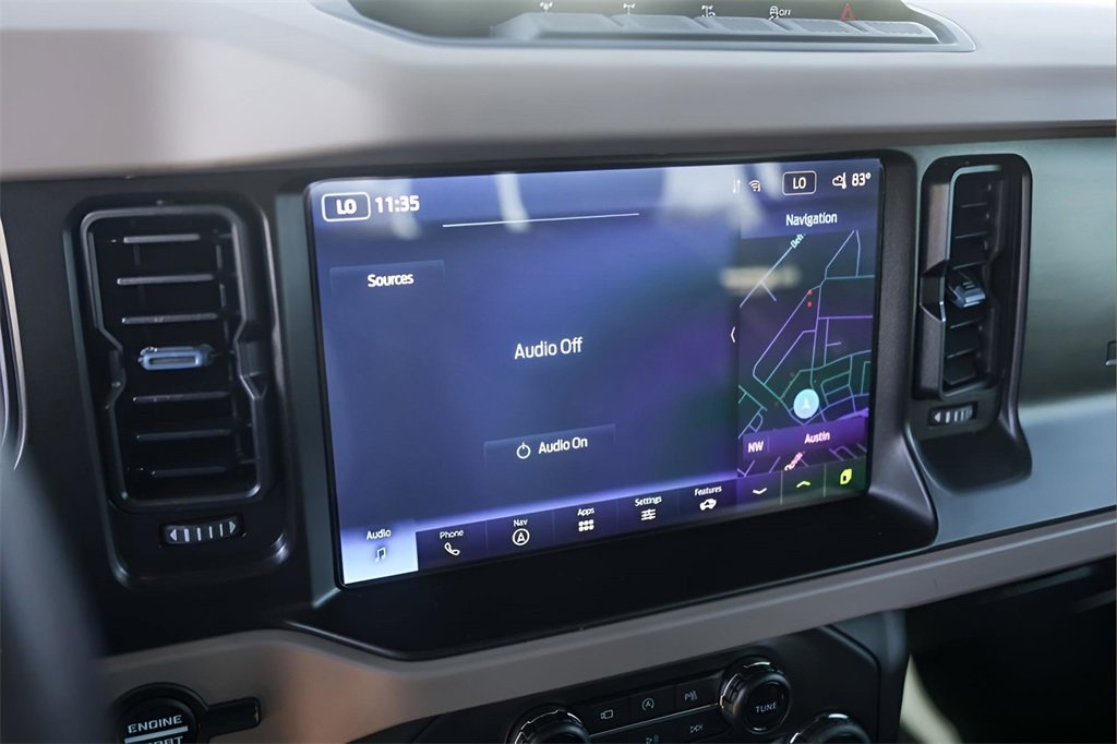 Used 2022 Ford Bronco Wildtrak image 16