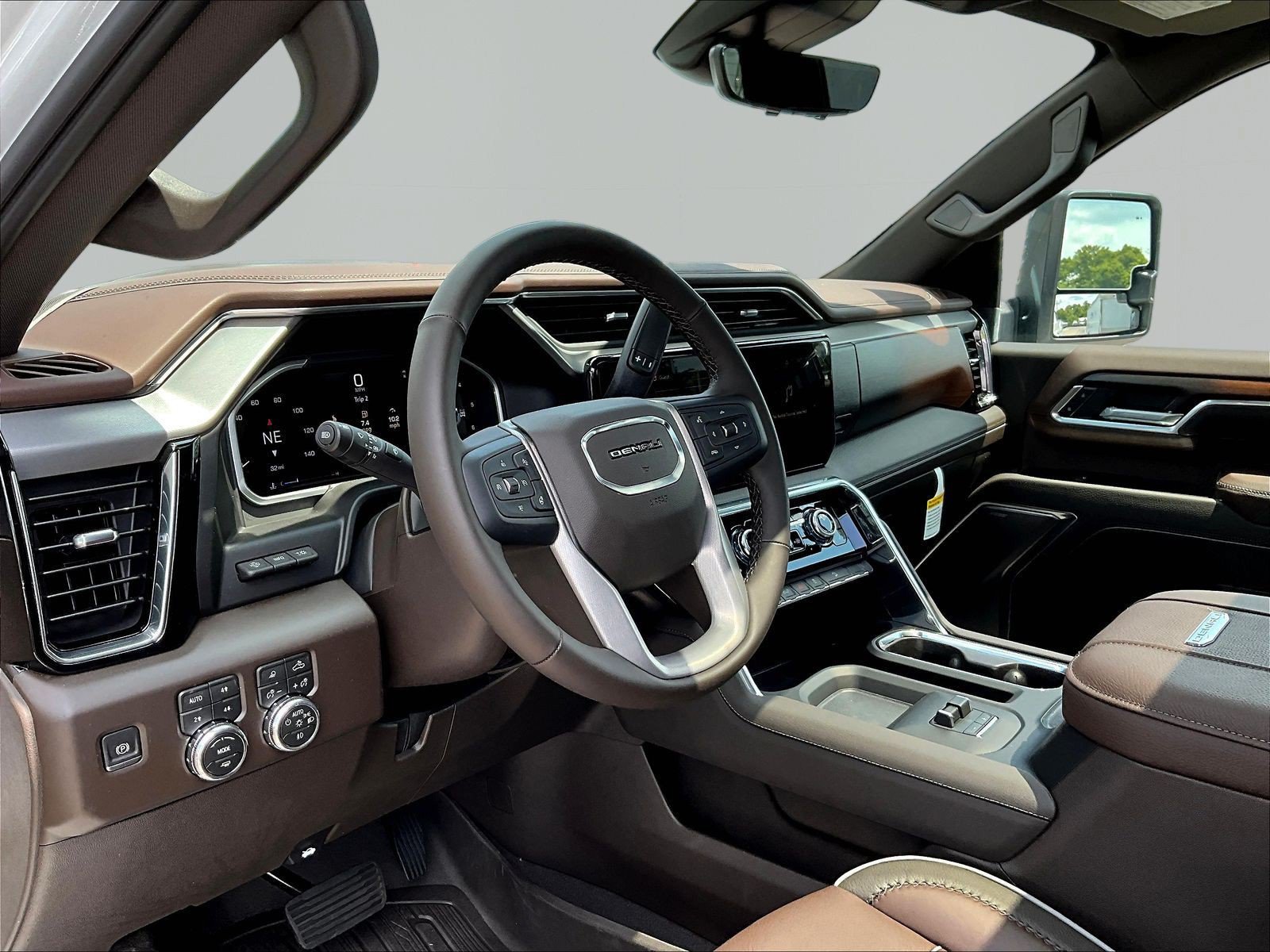 New 2026 GMC Sierra 2500 Denali w/ Denali Reserve Package AWD/4WD image 16