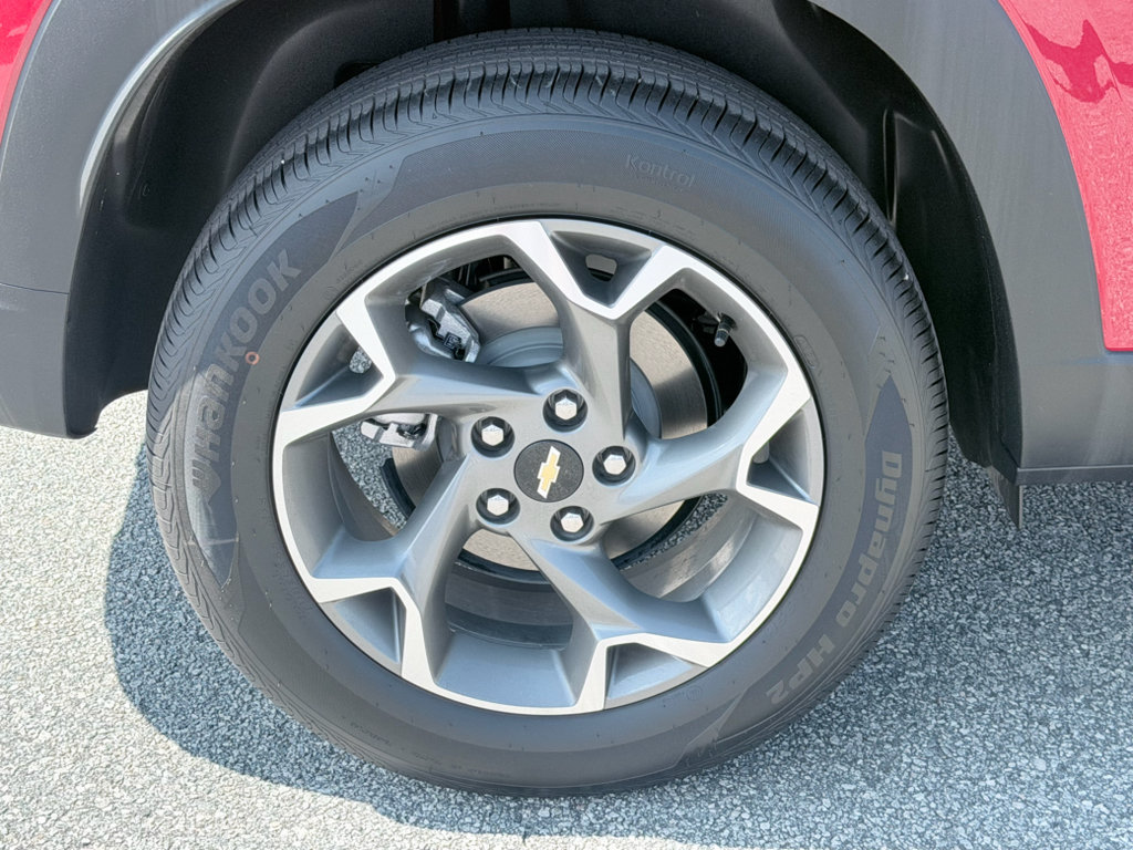 Used 2026 Chevrolet Trax LT FWD image 30