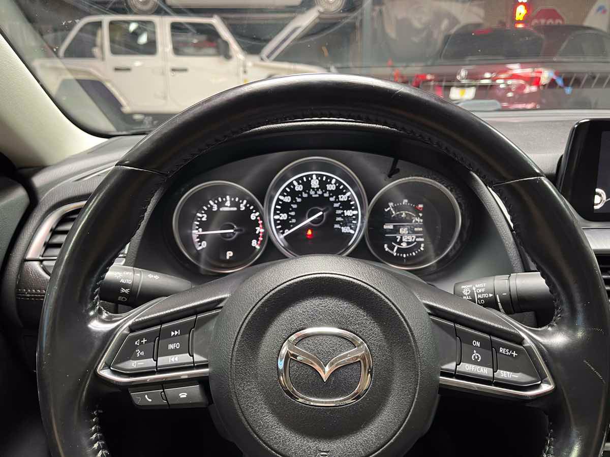 Used 2017 MAZDA MAZDA6 Touring w/ Touring Premium Package FWD image 12