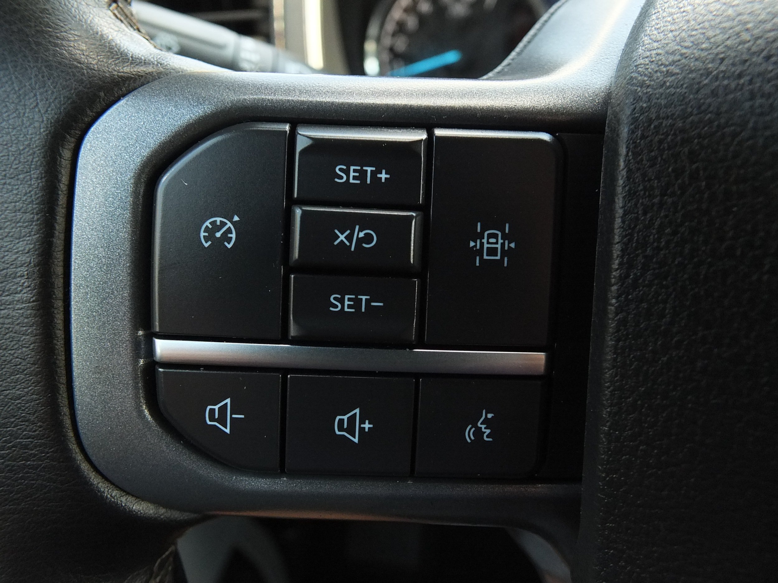 Used 2023 Ford F150 XLT w/ Equipment Group 302A High AWD/4WD image 18