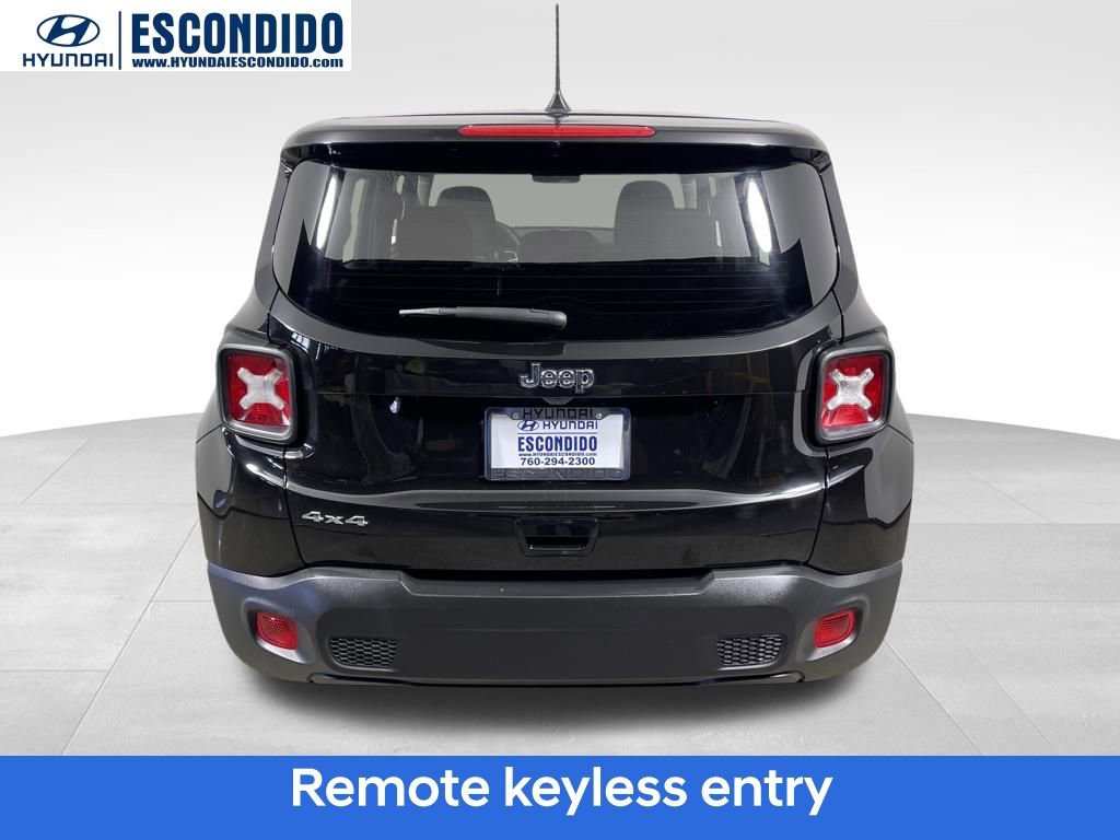 Used 2023 Jeep Renegade Latitude image 4