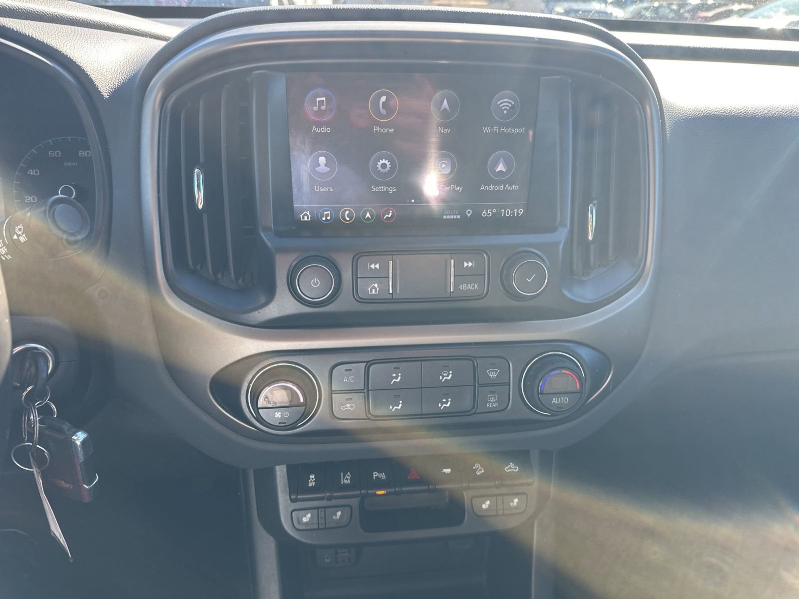 Used 2021 Chevrolet Colorado Z71 w/ Z71 Midnight Edition AWD/4WD image 11