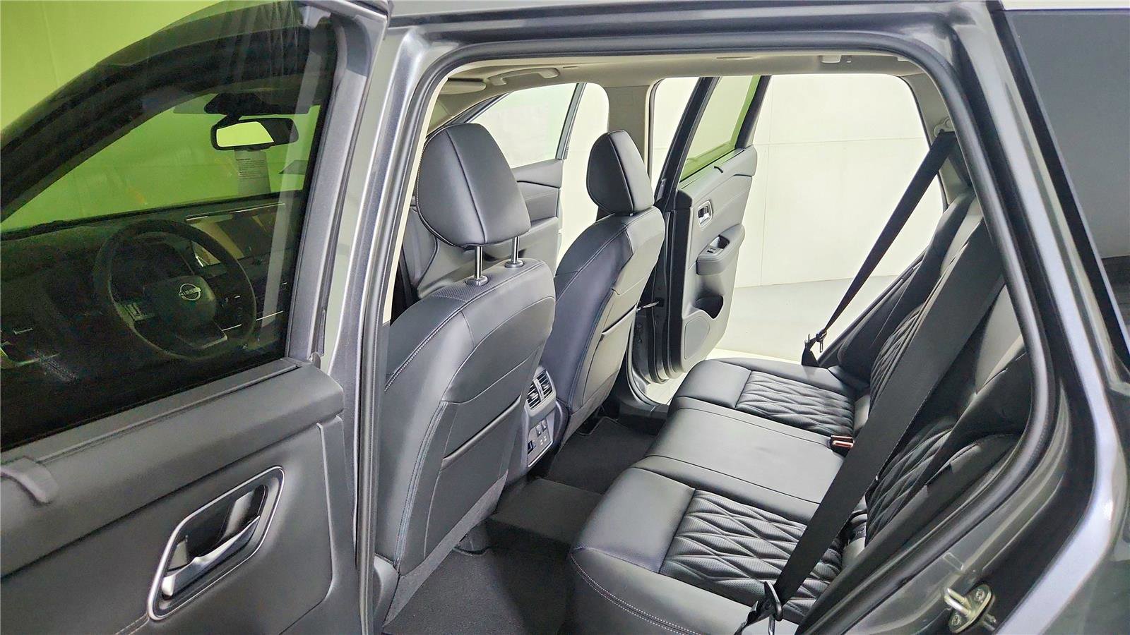 New 2026 Nissan Rogue Platinum w/ Platinum Premium Package image 37