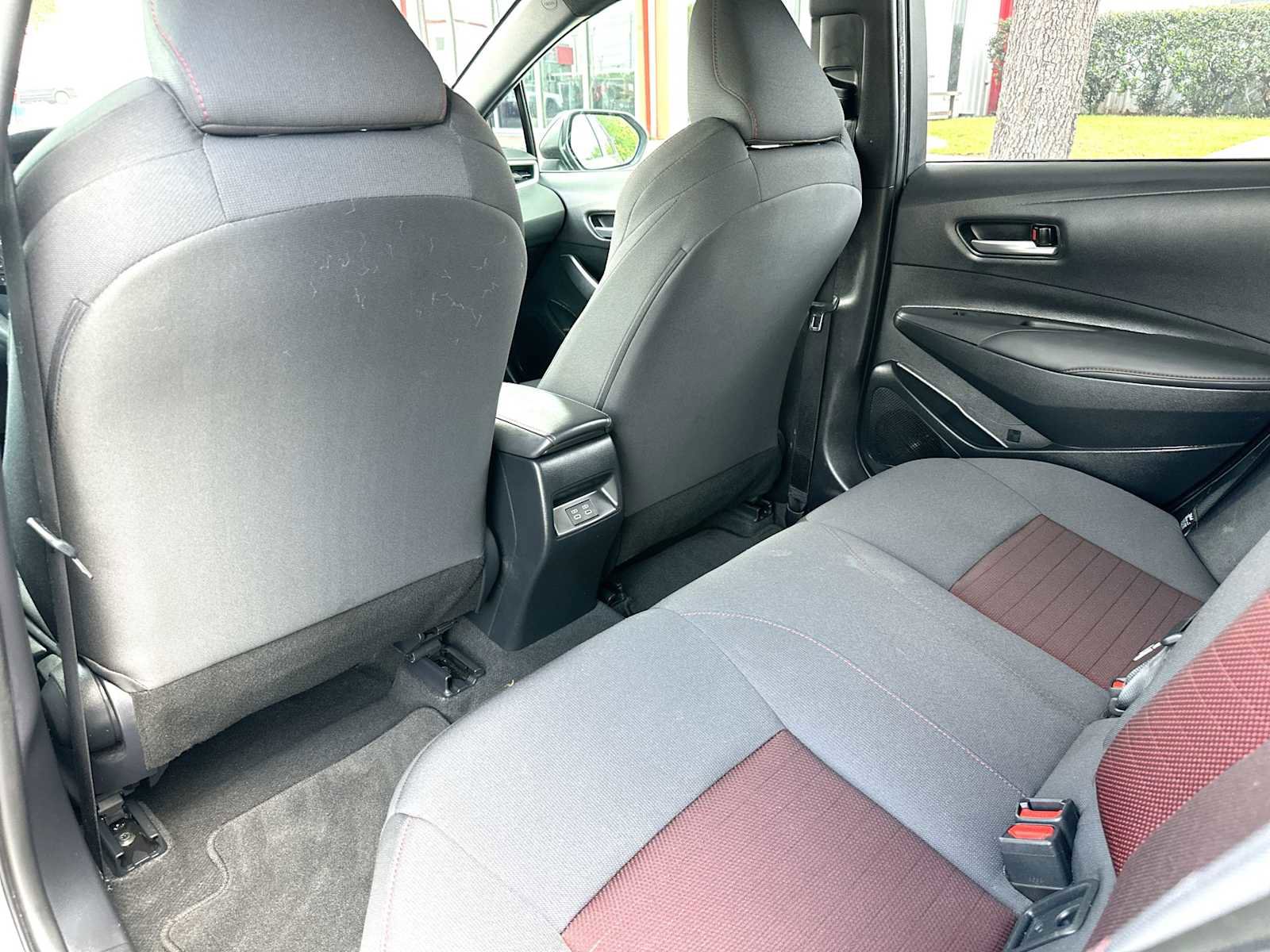 Used 2024 Toyota Corolla SE FWD image 24