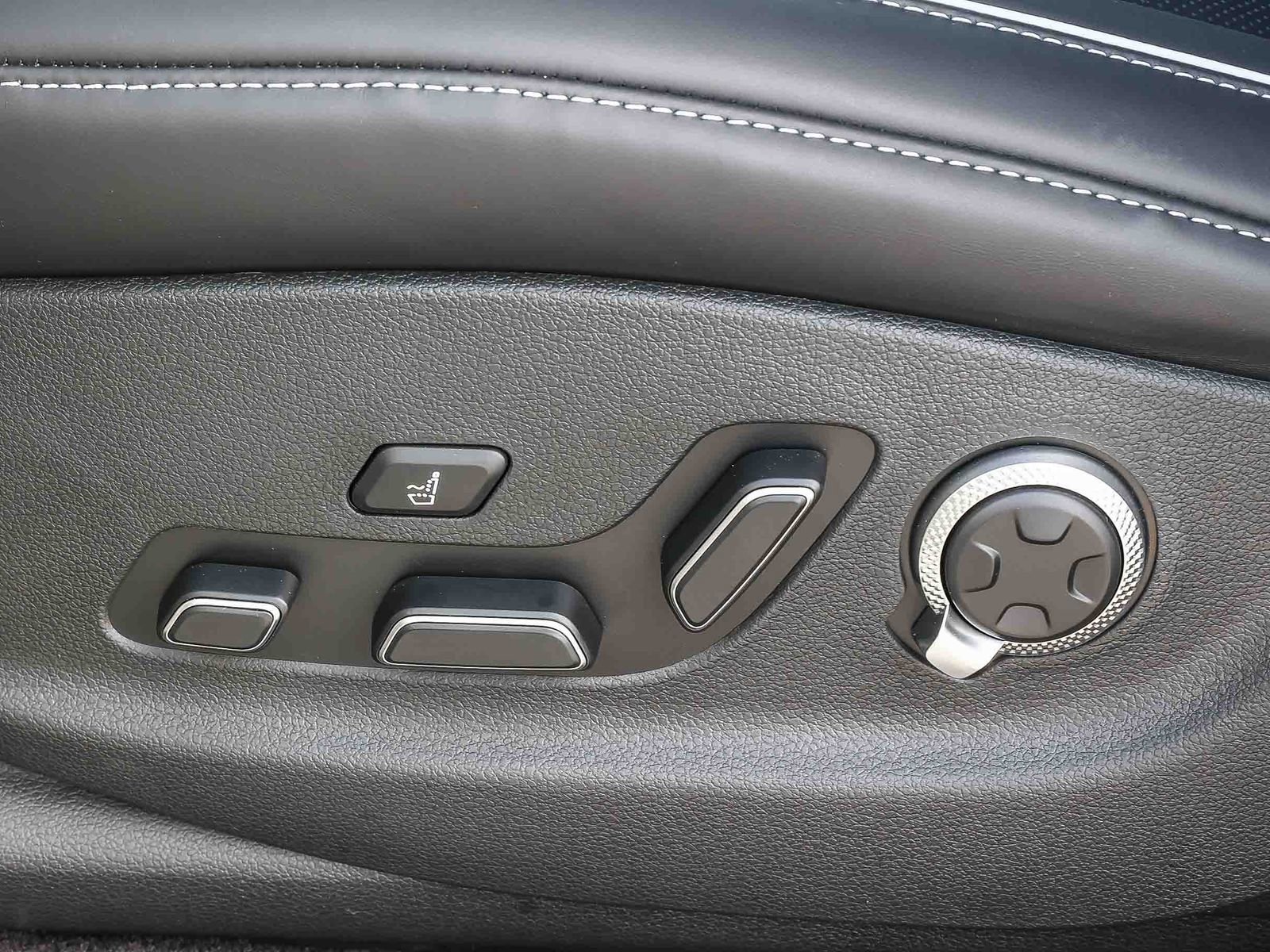 New 2026 Genesis GV80 3.5T e-SC image 22