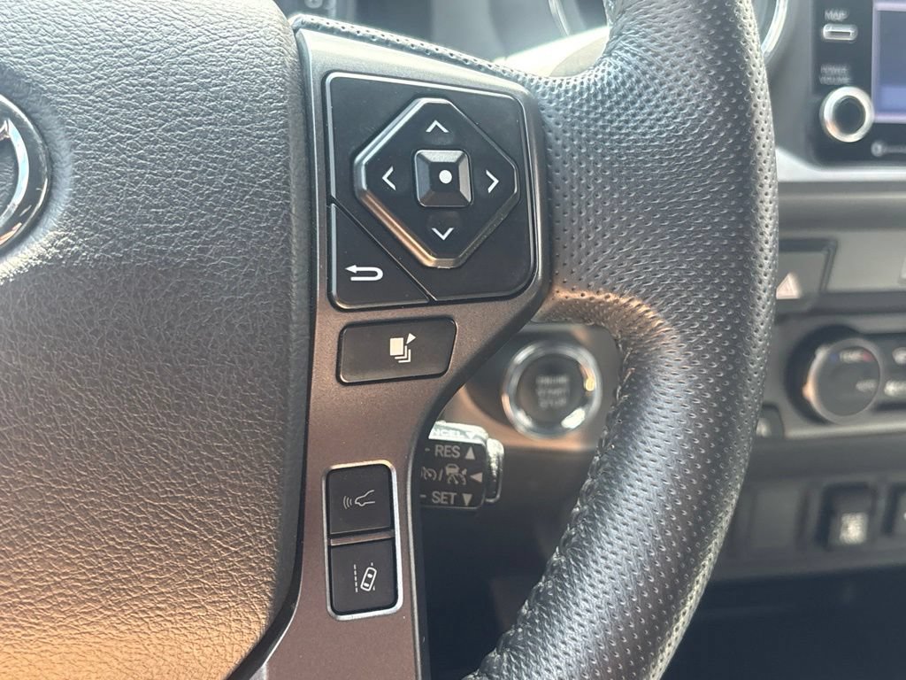 Used 2022 Toyota Tacoma TRD Off-Road AWD/4WD image 22