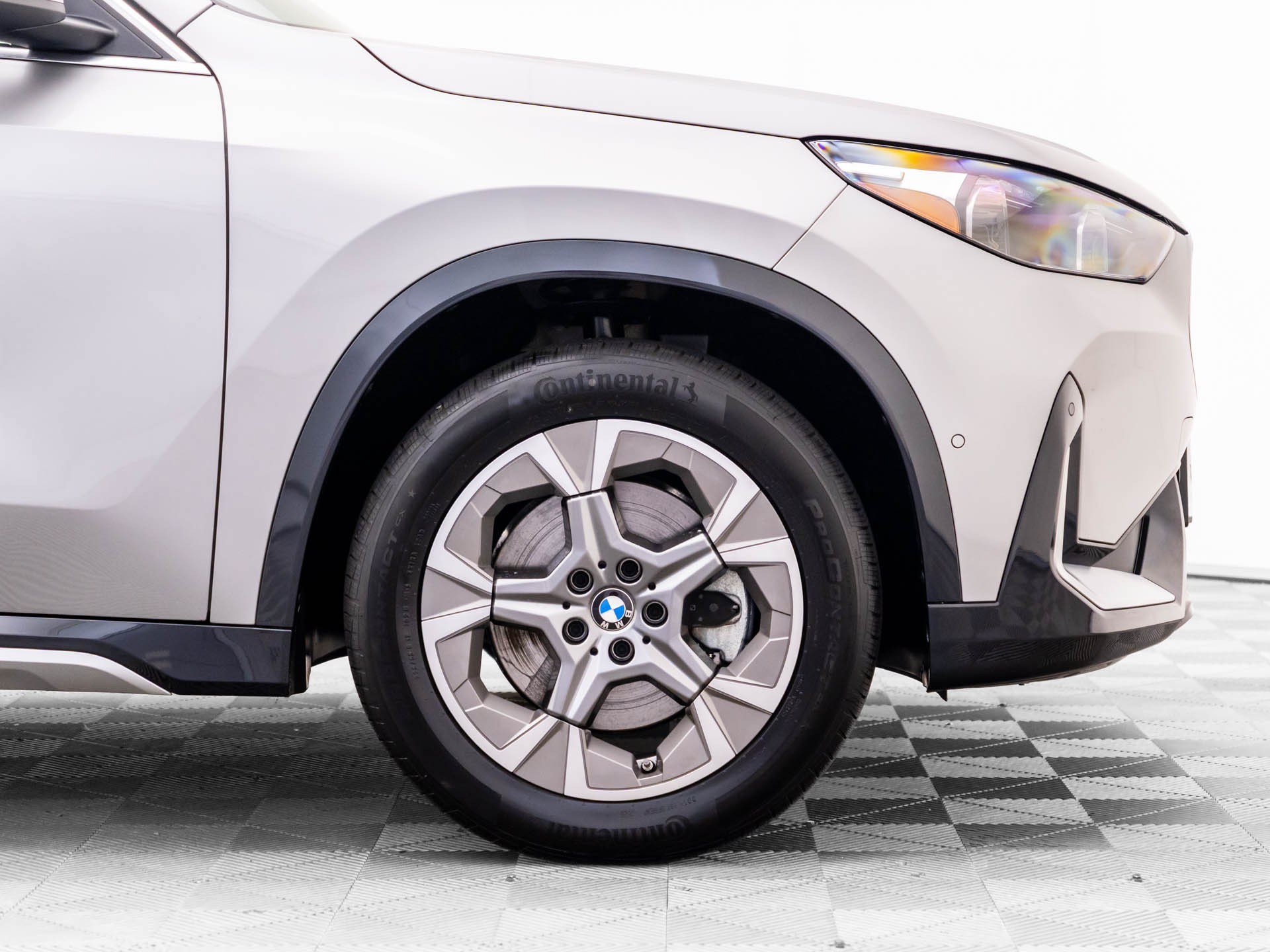 Certified 2025 BMW X1 xDrive28i w/ Premium Package AWD/4WD image 34