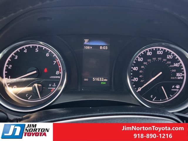 Used 2019 Toyota Camry SE w/ Convenience Package FWD image 17