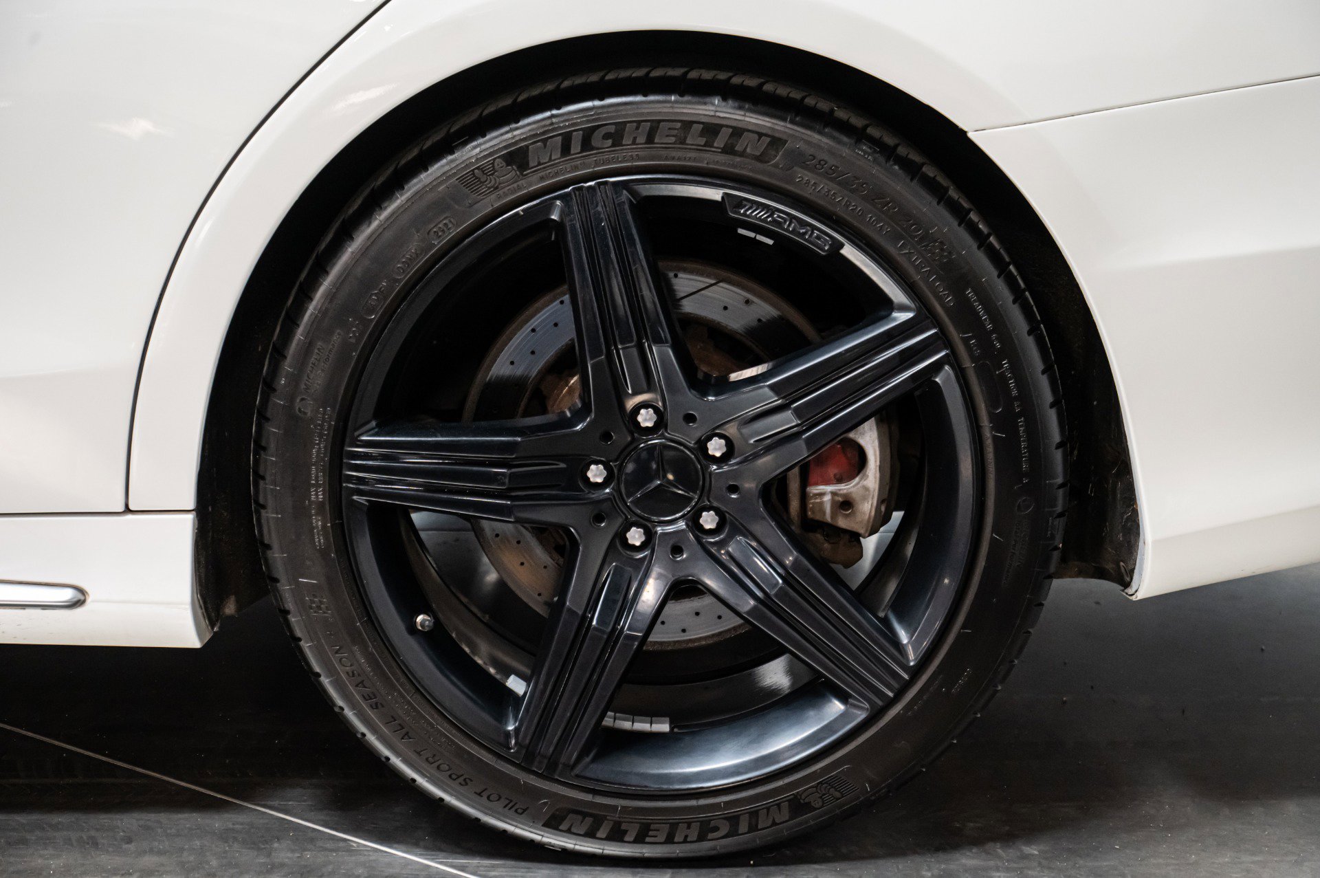 Used 2015 Mercedes-Benz S 63 AMG 4MATIC Sedan w/ Driver Assistance Package image 58