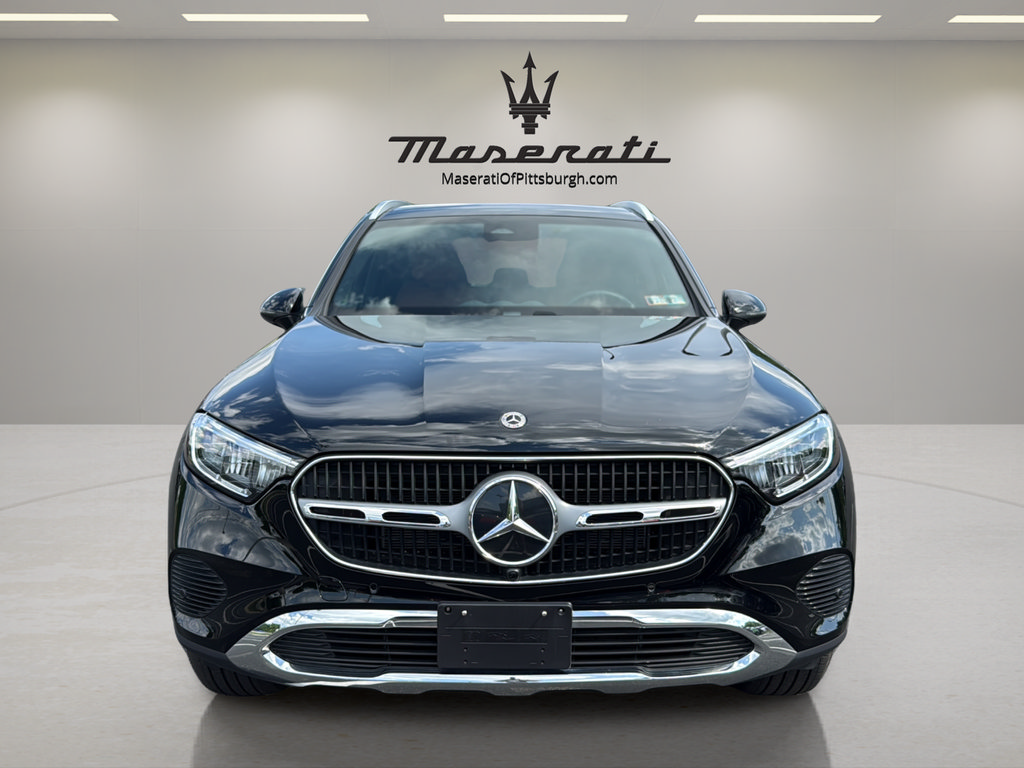 Used 2025 Mercedes-Benz GLC 350e 4MATIC image 2