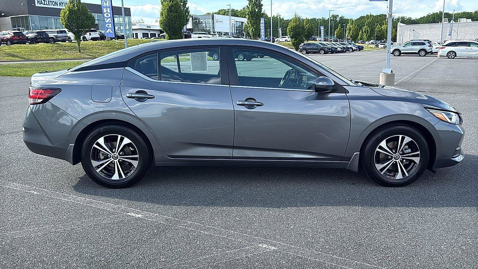Used 2023 Nissan Sentra SV FWD image 4