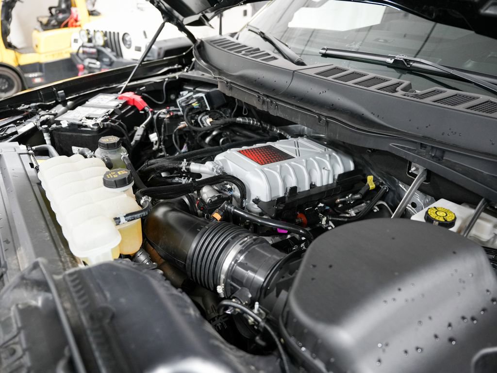 Used 2025 Ford F150 Raptor w/ Equipment Group 803A Raptor R AWD/4WD image 45