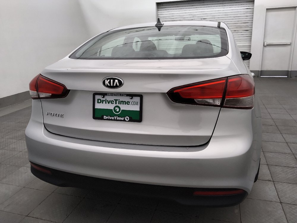 Used 2017 Kia Forte LX FWD image 7