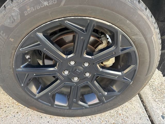 Used 2022 Toyota Highlander L image 13