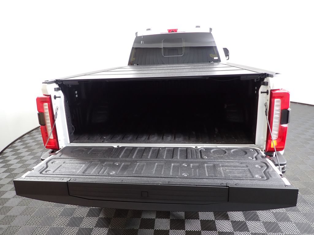 Used 2026 Ford F450 Lariat w/ Lariat Ultimate Package AWD/4WD image 18