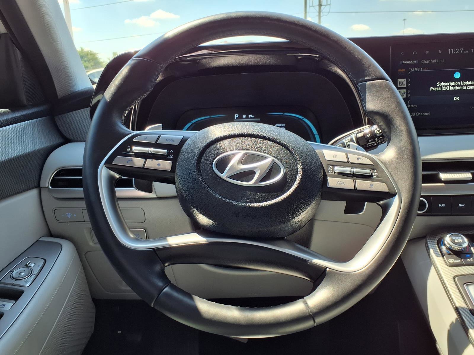 Used 2025 Hyundai Palisade SEL FWD image 15