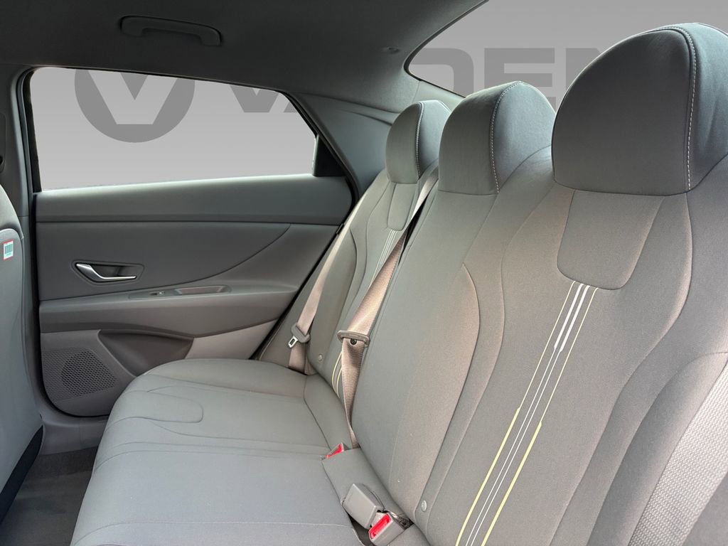 New 2026 Hyundai Elantra Sport image 4