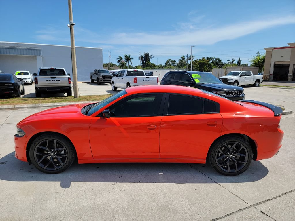 Used 2021 Dodge Charger SXT w/ Blacktop Package RWD image 2