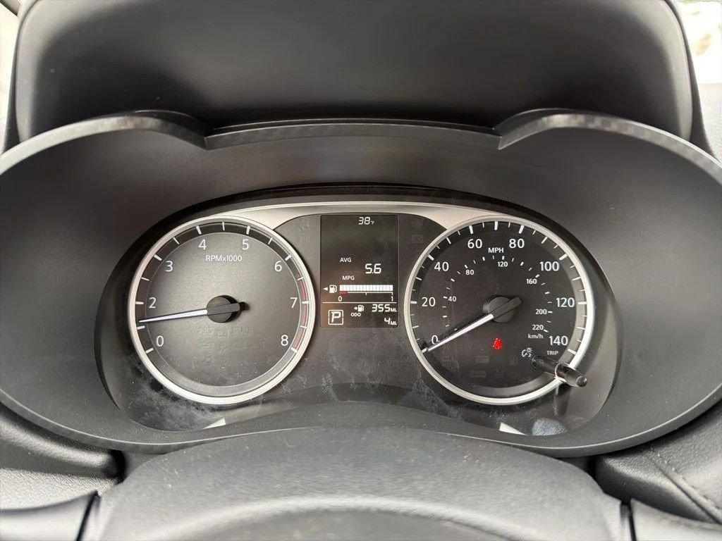 Used 2025 Nissan Versa S w/ Trunk Package FWD image 16