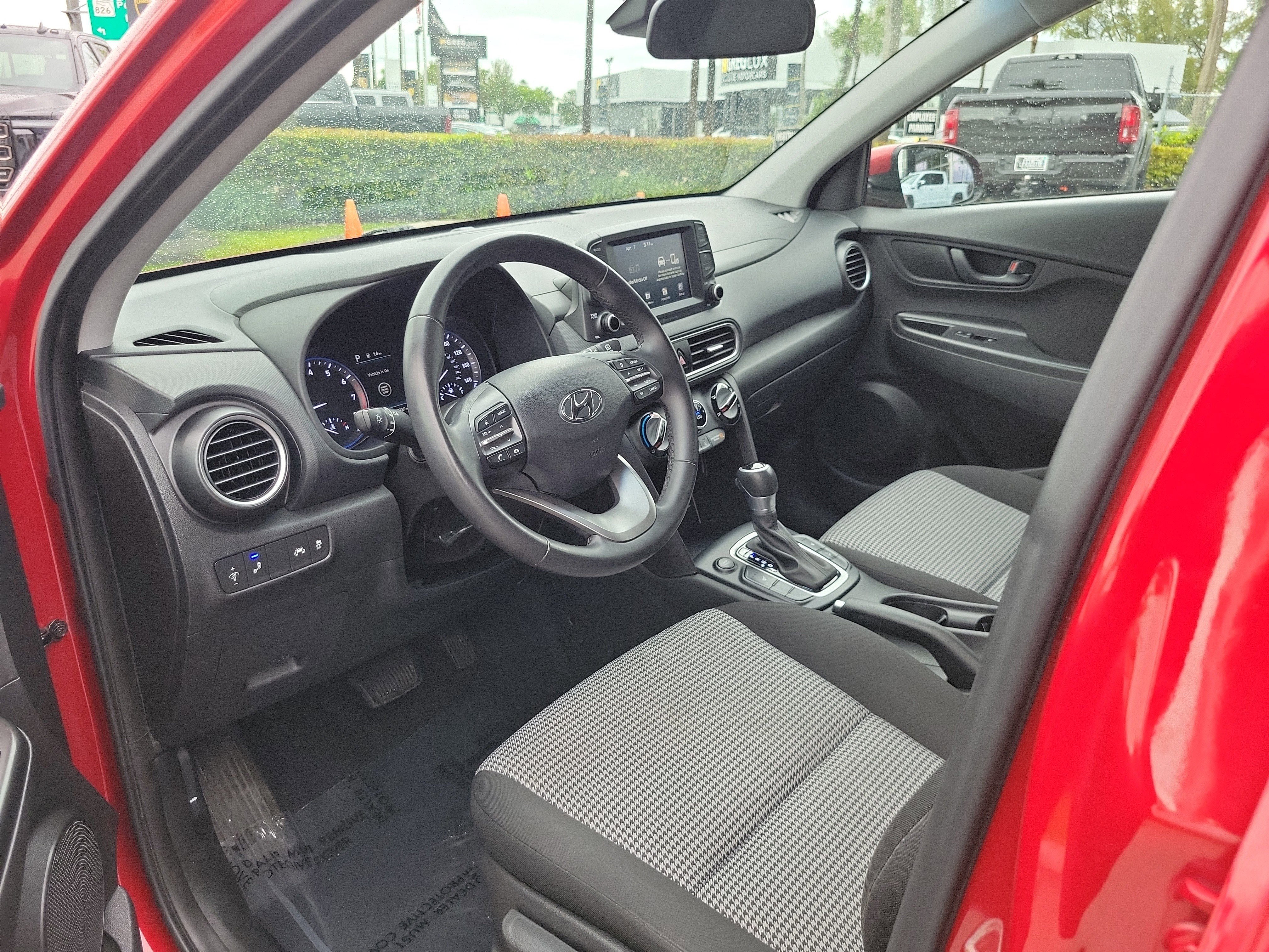 Used 2021 Hyundai Kona SEL image 9