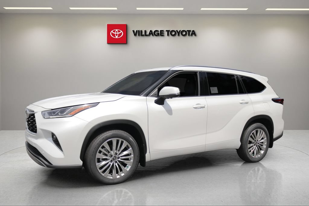New 2026 Toyota Highlander Platinum