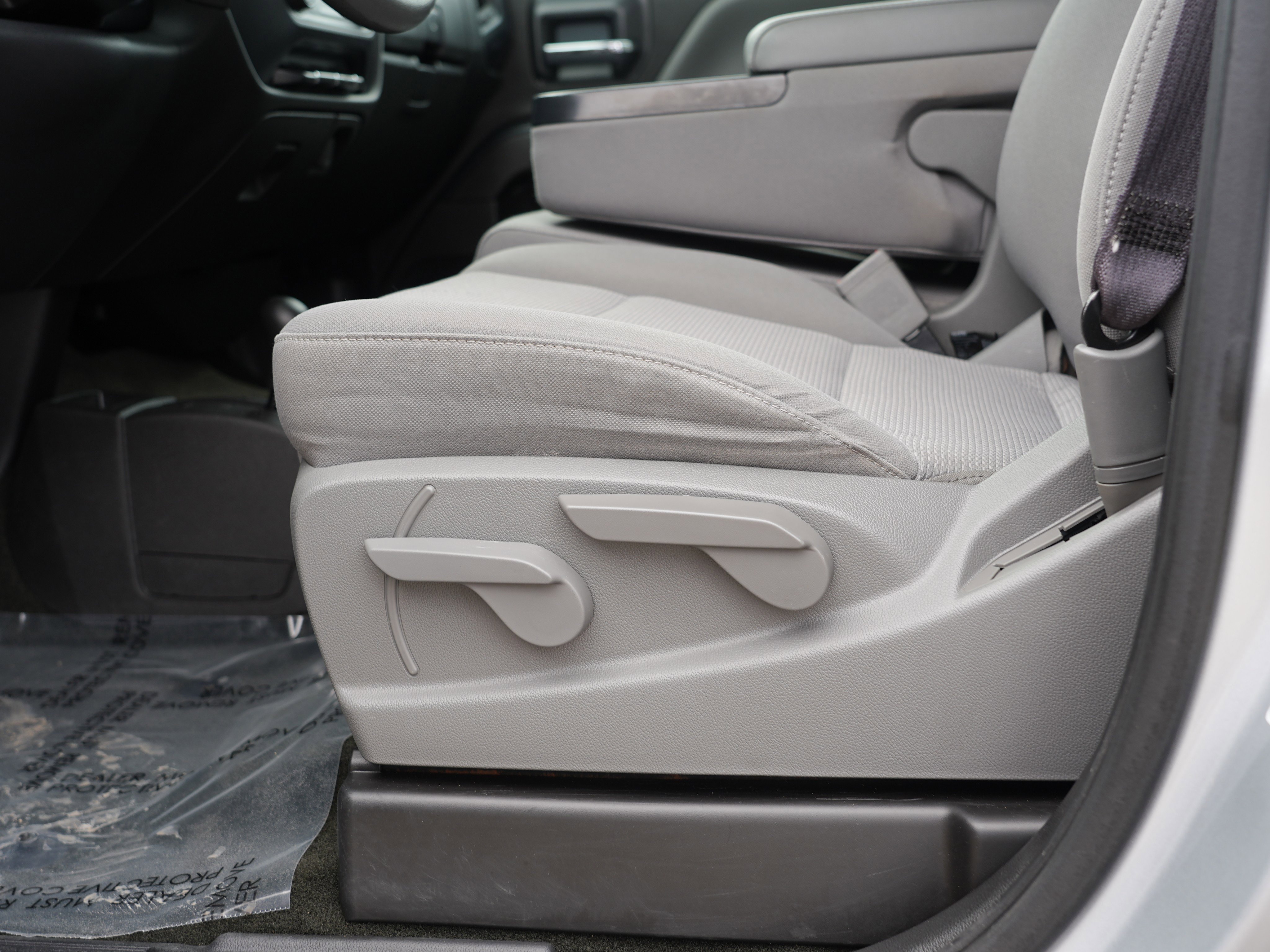 Used 2017 Chevrolet Silverado 1500 Custom image 17