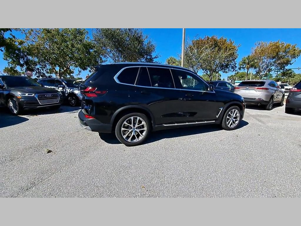 Used 2024 BMW X5 xDrive50e image 33