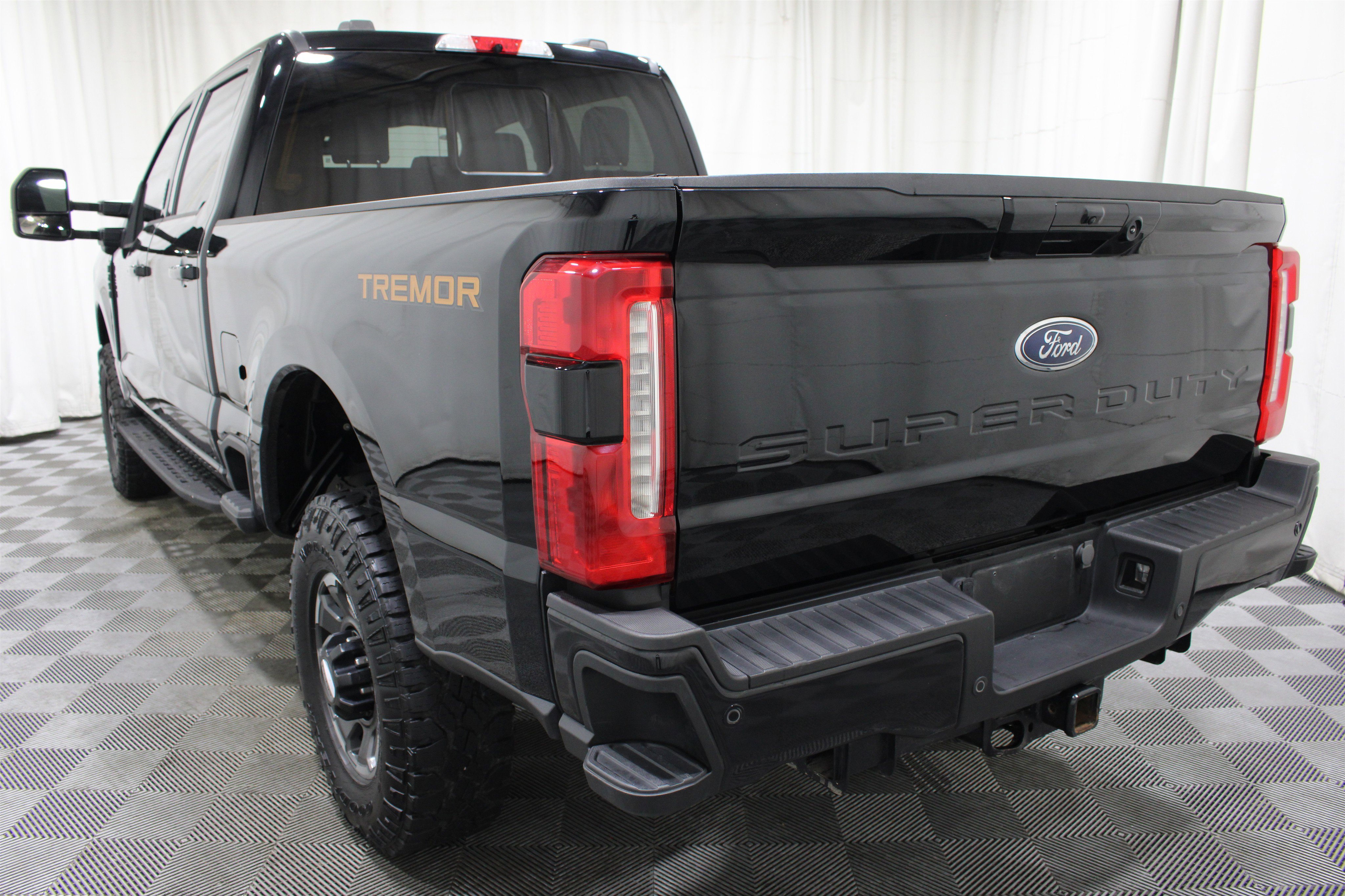 Used 2023 Ford F250 XLT w/ Tremor Off-Road Package image 33