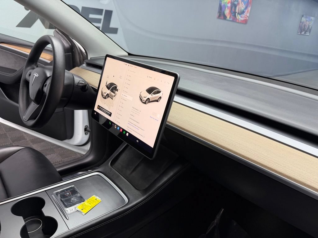 Used 2023 Tesla Model Y Long Range AWD/4WD image 45