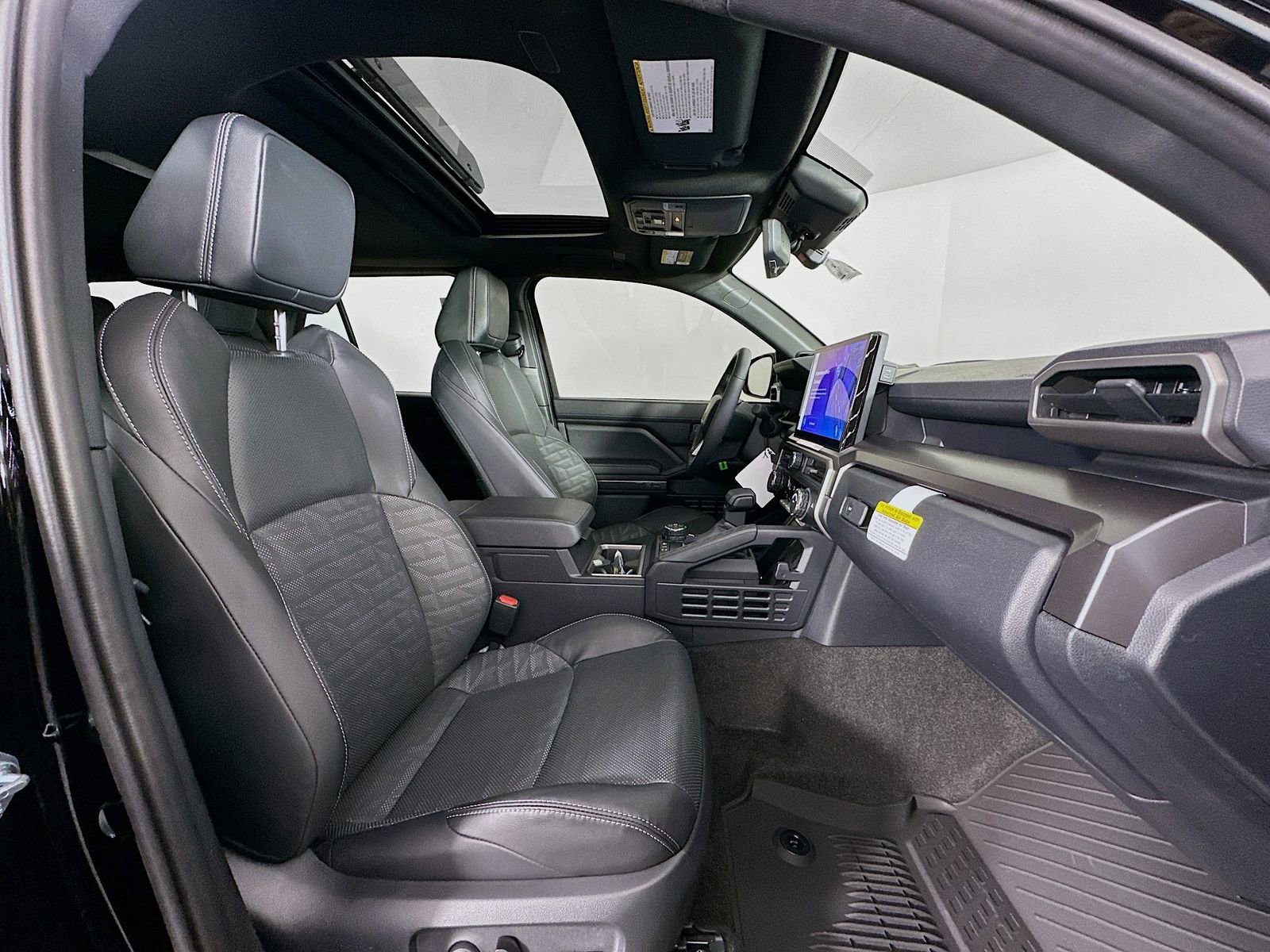 New 2025 Toyota 4Runner 4WD image 30