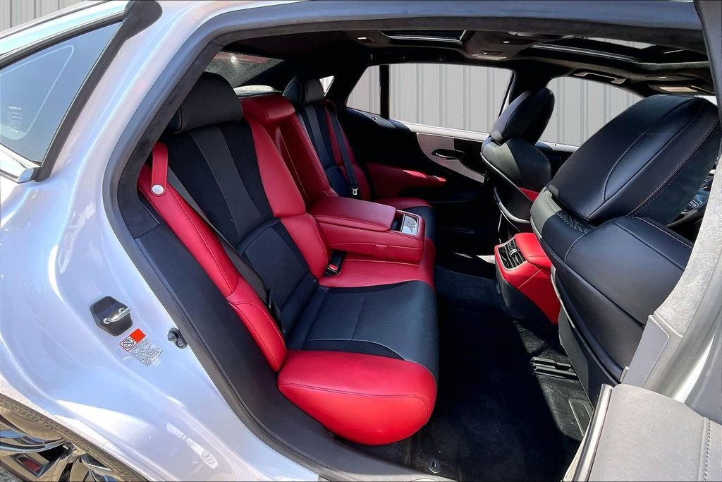 Used 2022 Lexus LS 500 F Sport w/ Accessory Package (Z2) image 25